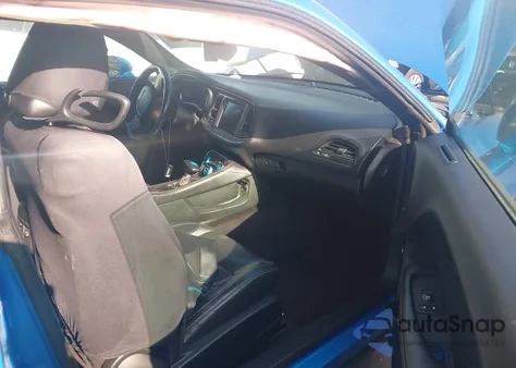 2018 Dodge Challenger Sxt Plus z USA, uszkodzony, nr VIN 2C3CDZAG7JH333962